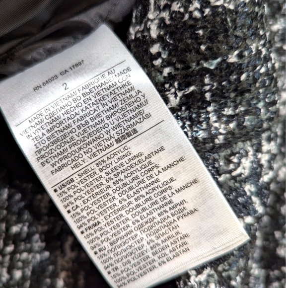 Banana Republic Tweed Blazer 2 - Picture 4 of 4